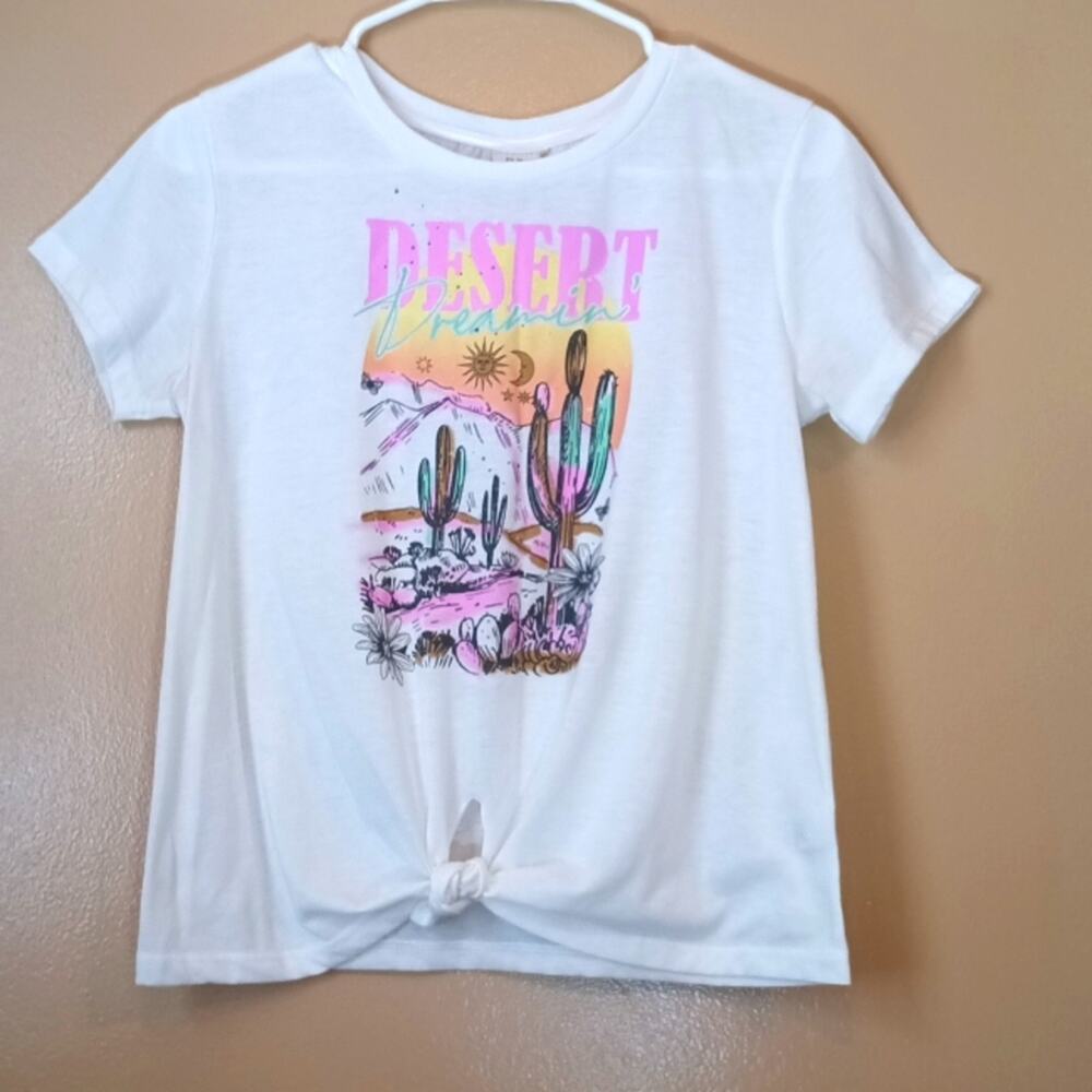 Cactus Desert Dreaming graphic T-shirt women's SZ M white tie front top T-shirt.